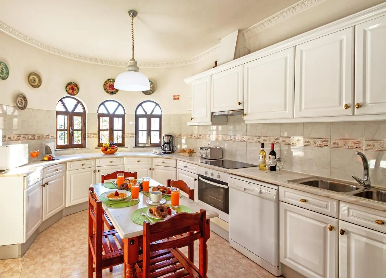 Villa Morais By Algarve Vacation Guia  Guia (Faro)
